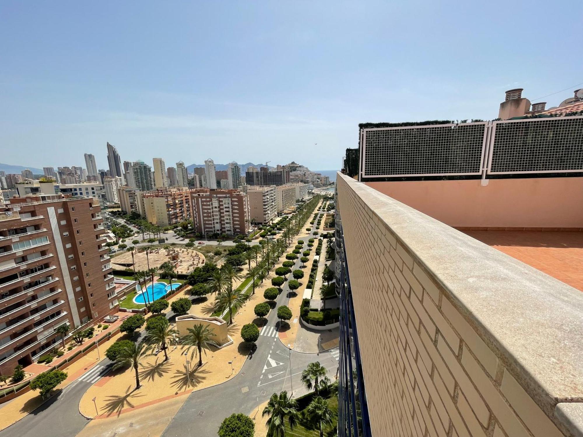 Atico Duplex Playa Apartment Бенидорм Екстериор снимка
